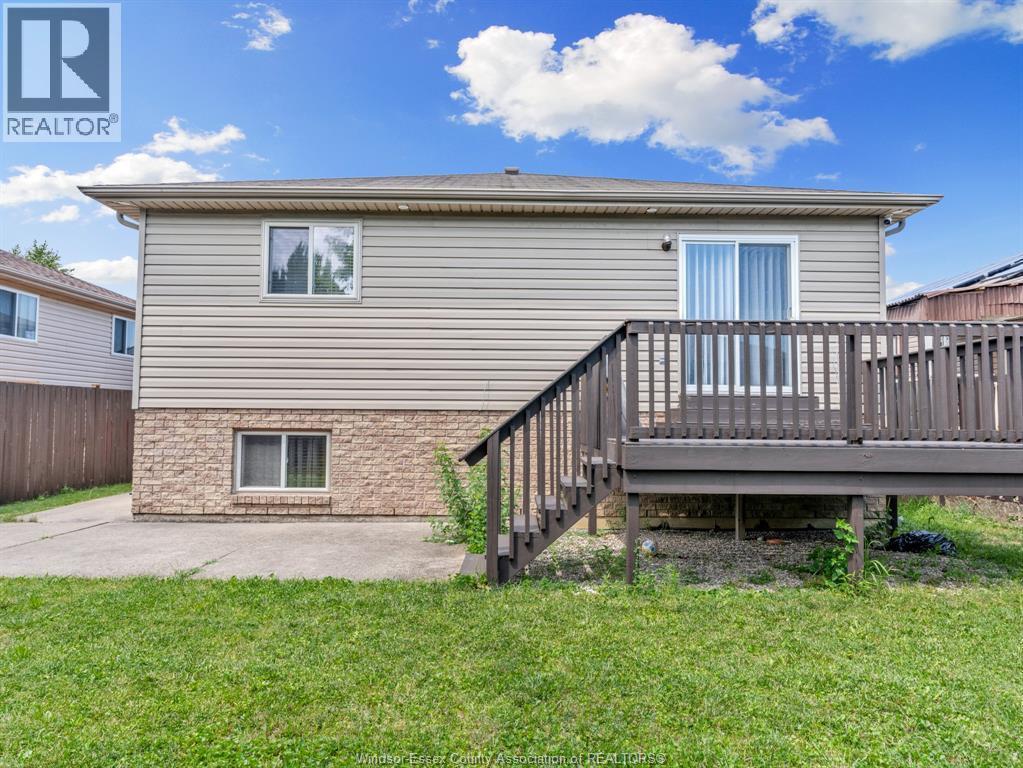 4844 Whitefish Crescent, Windsor, ON - Outdoor With Deck Patio Veranda With Exterior