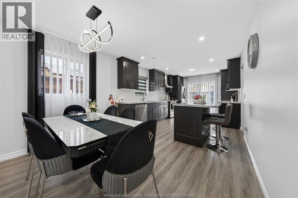4844 Whitefish Crescent, Windsor, ON - Indoor Photo Showing Dining Room