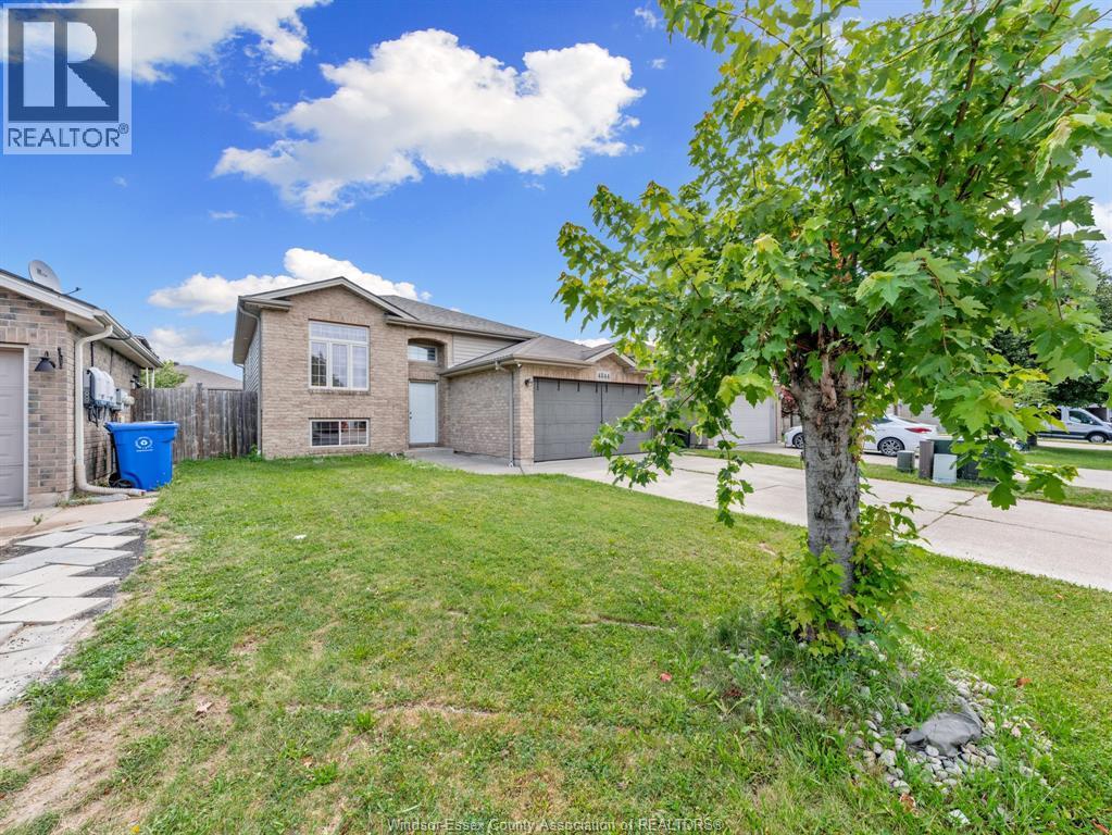 4844 Whitefish Crescent, Windsor, ON - Outdoor