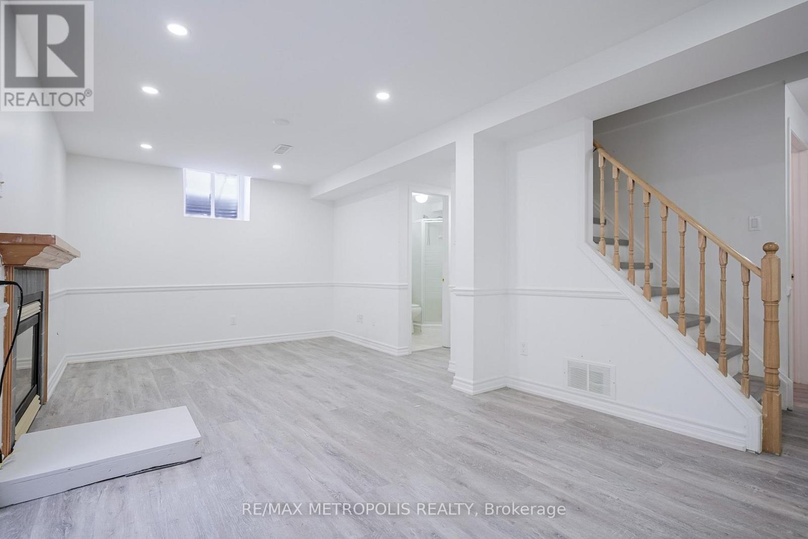 Bsmt - 570 Springview Drive, Pickering, ON - Indoor Photo Showing Other Room