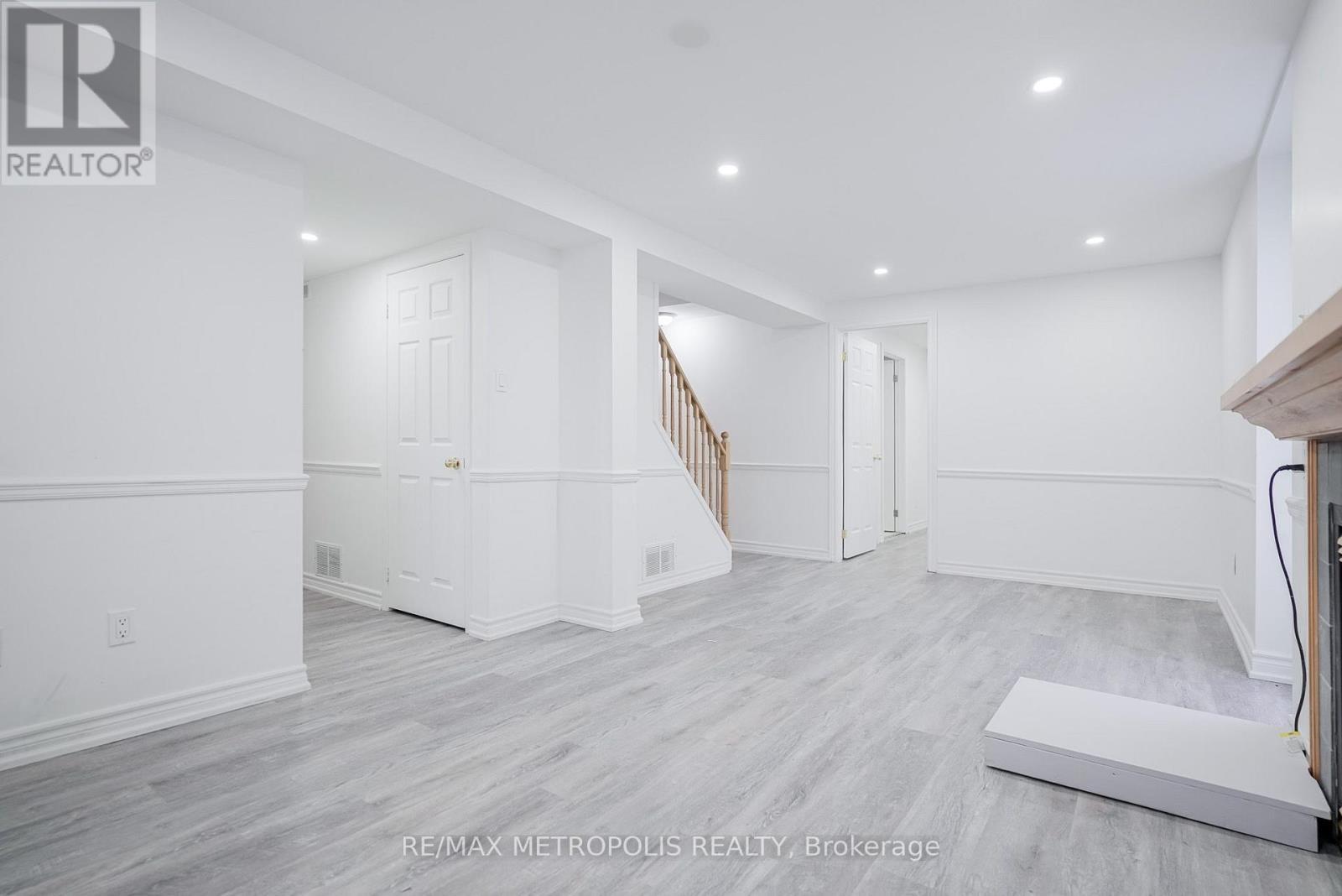 Bsmt - 570 Springview Drive, Pickering, ON - Indoor