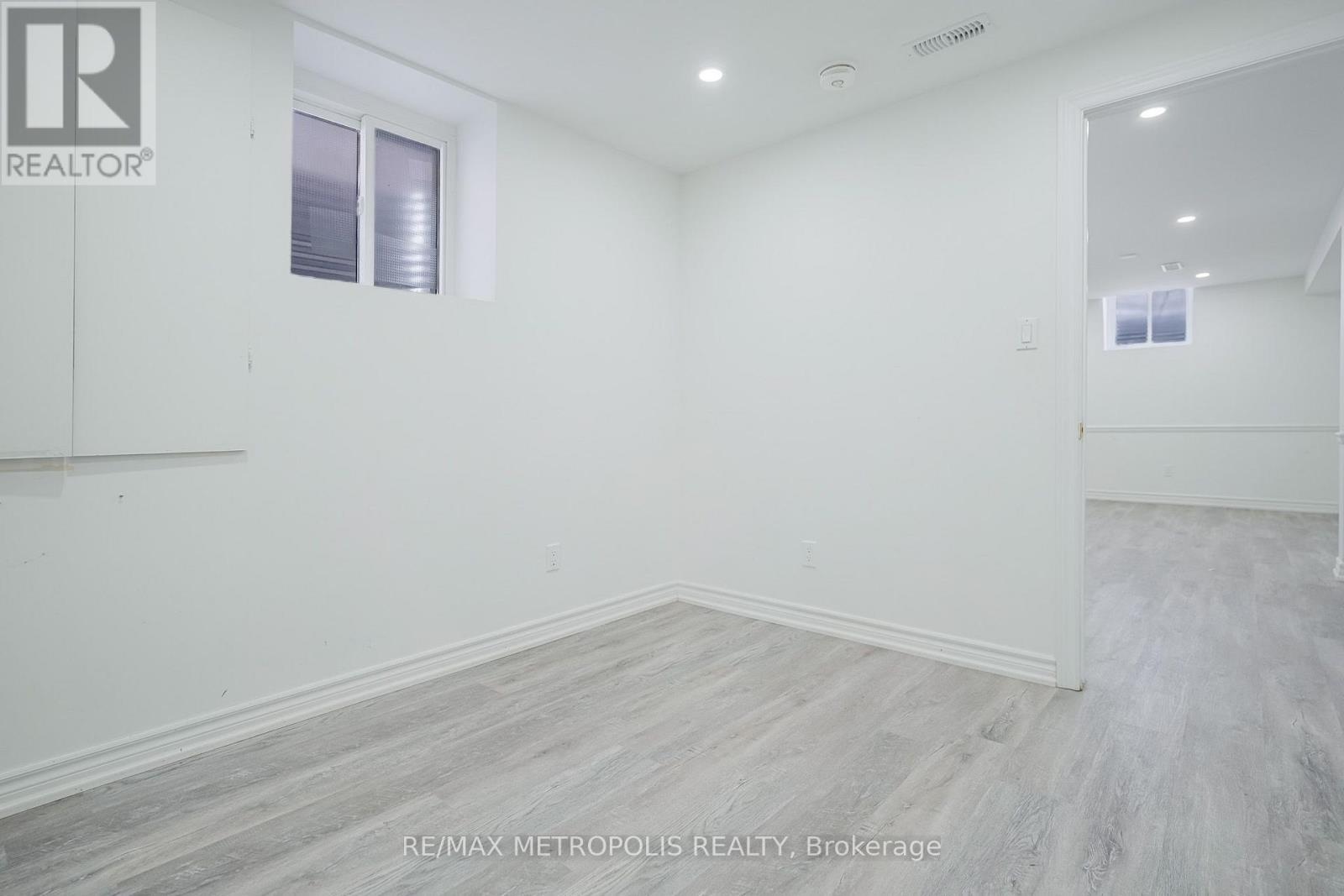 Bsmt - 570 Springview Drive, Pickering, ON - Indoor Photo Showing Other Room