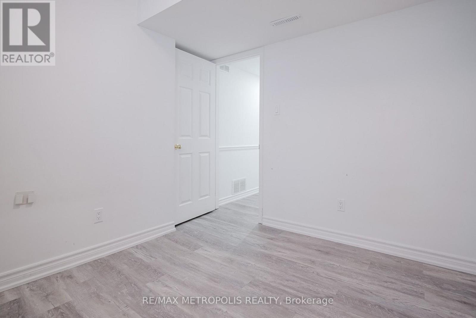 Bsmt - 570 Springview Drive, Pickering, ON - Indoor Photo Showing Other Room