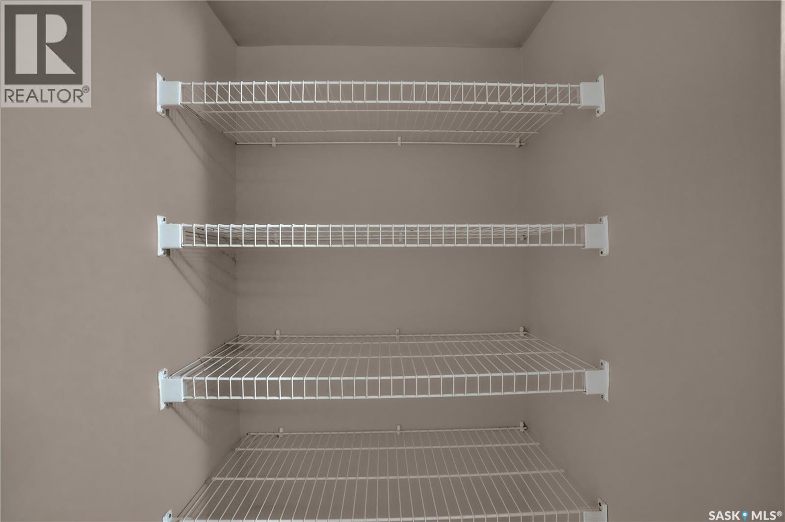 2022 Elliott Street, Regina, SK - Indoor With Storage