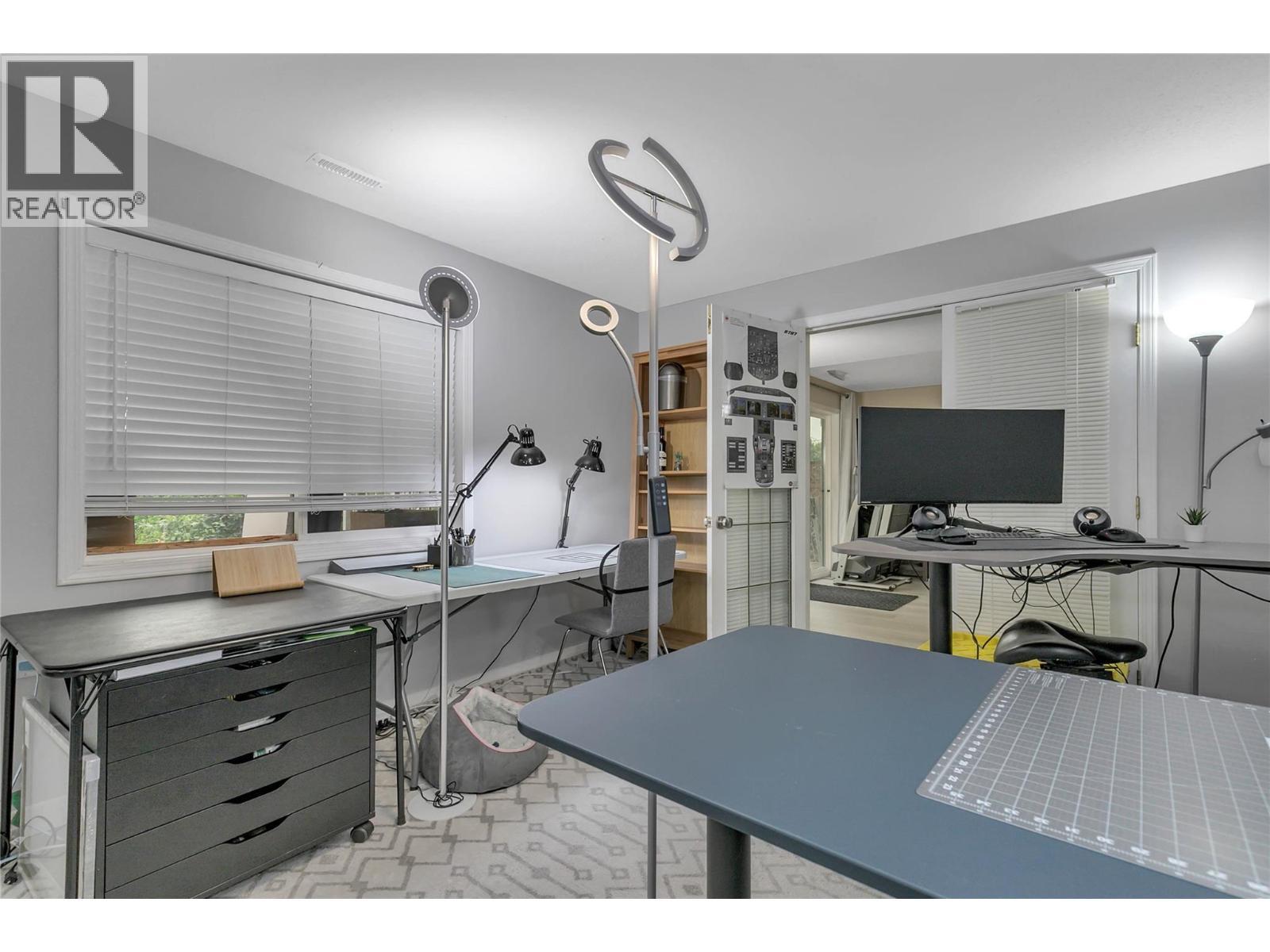 2440 Old Okanagan Highway Unit# 331, West Kelowna, BC - Indoor Photo Showing Office