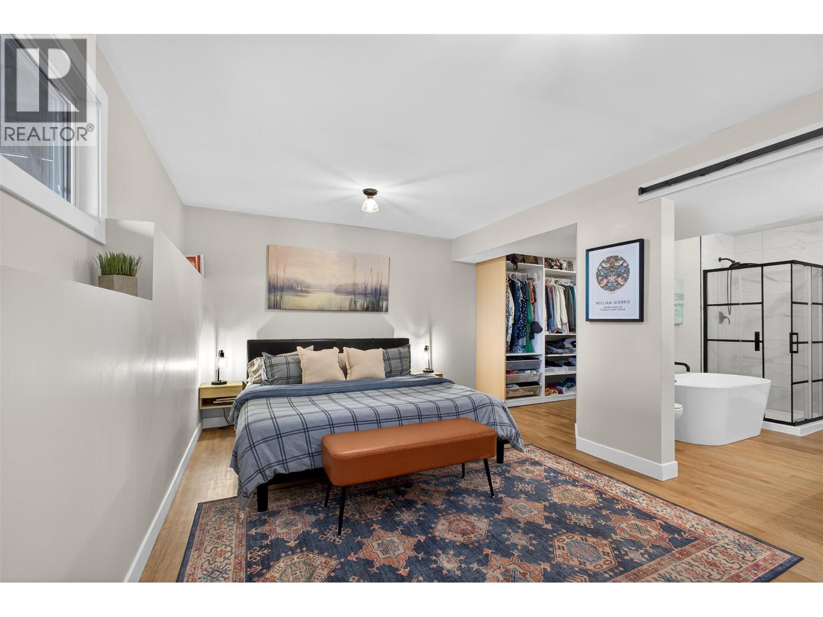 2490 Sexsmith Road, Kelowna, BC - Indoor Photo Showing Bedroom