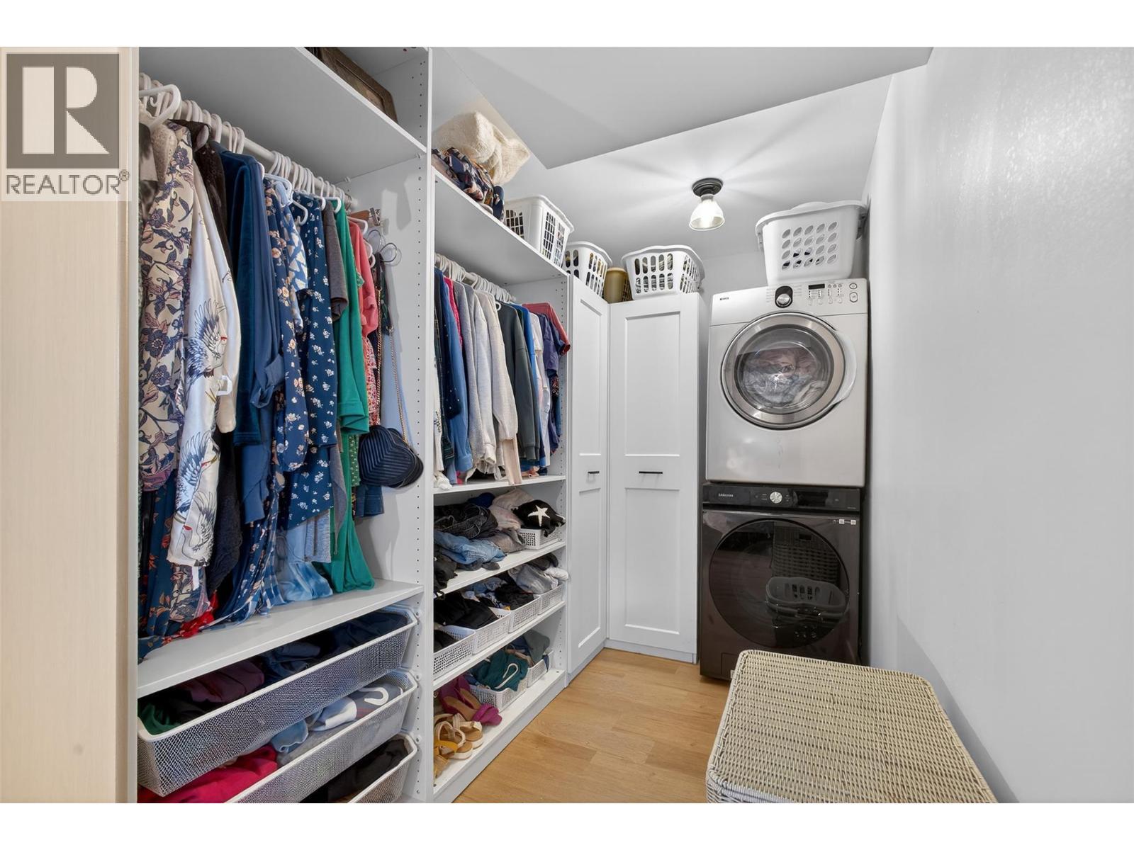 2490 Sexsmith Road, Kelowna, BC - Indoor Photo Showing Laundry Room