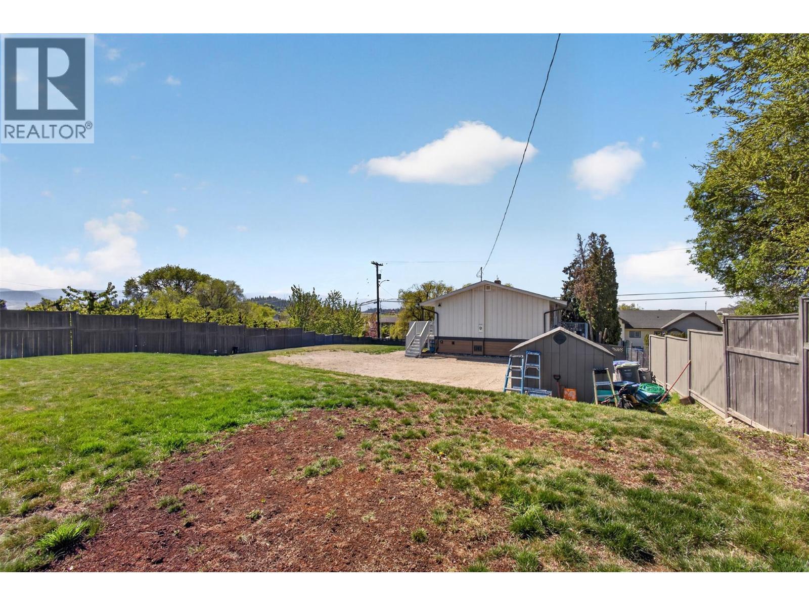 2490 Sexsmith Road, Kelowna, BC - Outdoor