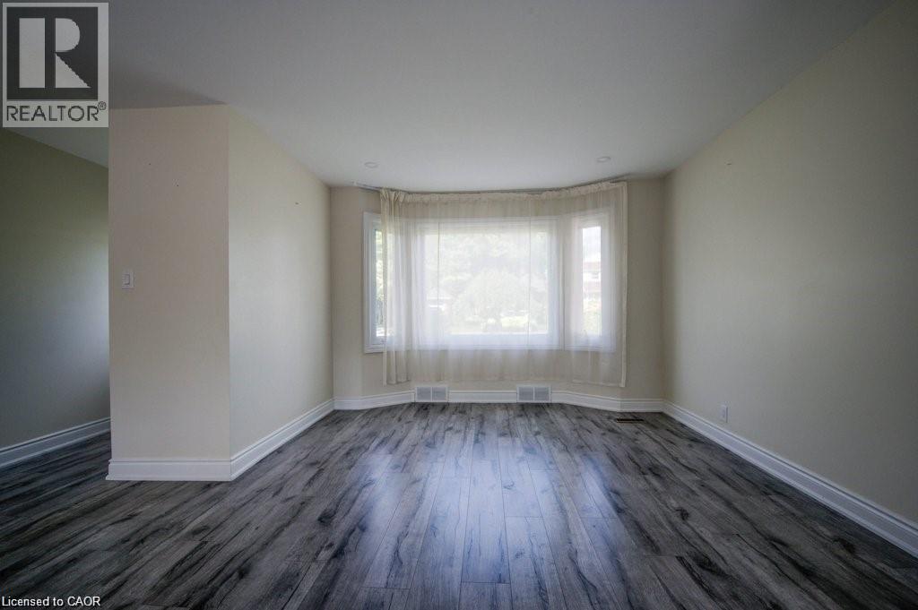 33 Sixth Avenue Unit# Upper, Kitchener, ON - Indoor Photo Showing Other Room