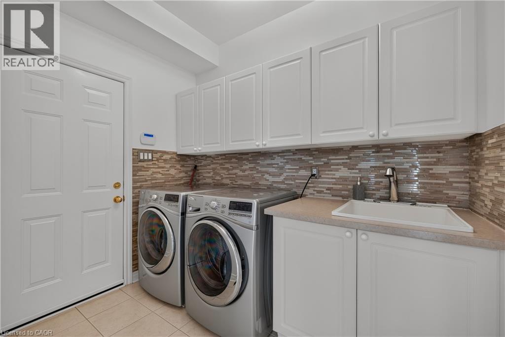 26 Packham Circle, Brampton, ON - Indoor Photo Showing Laundry Room