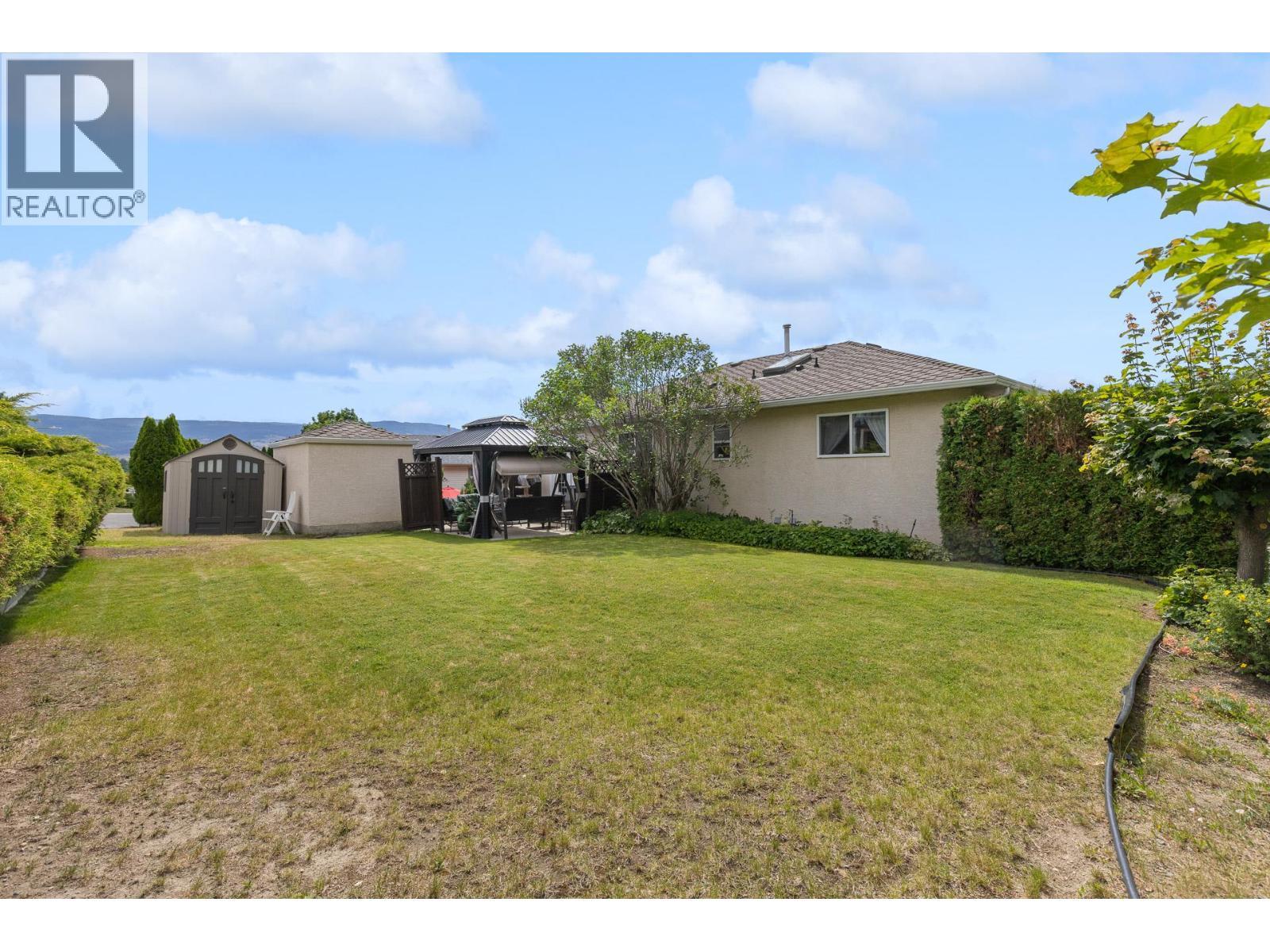 280 Cosens Court, Kelowna, BC - Outdoor