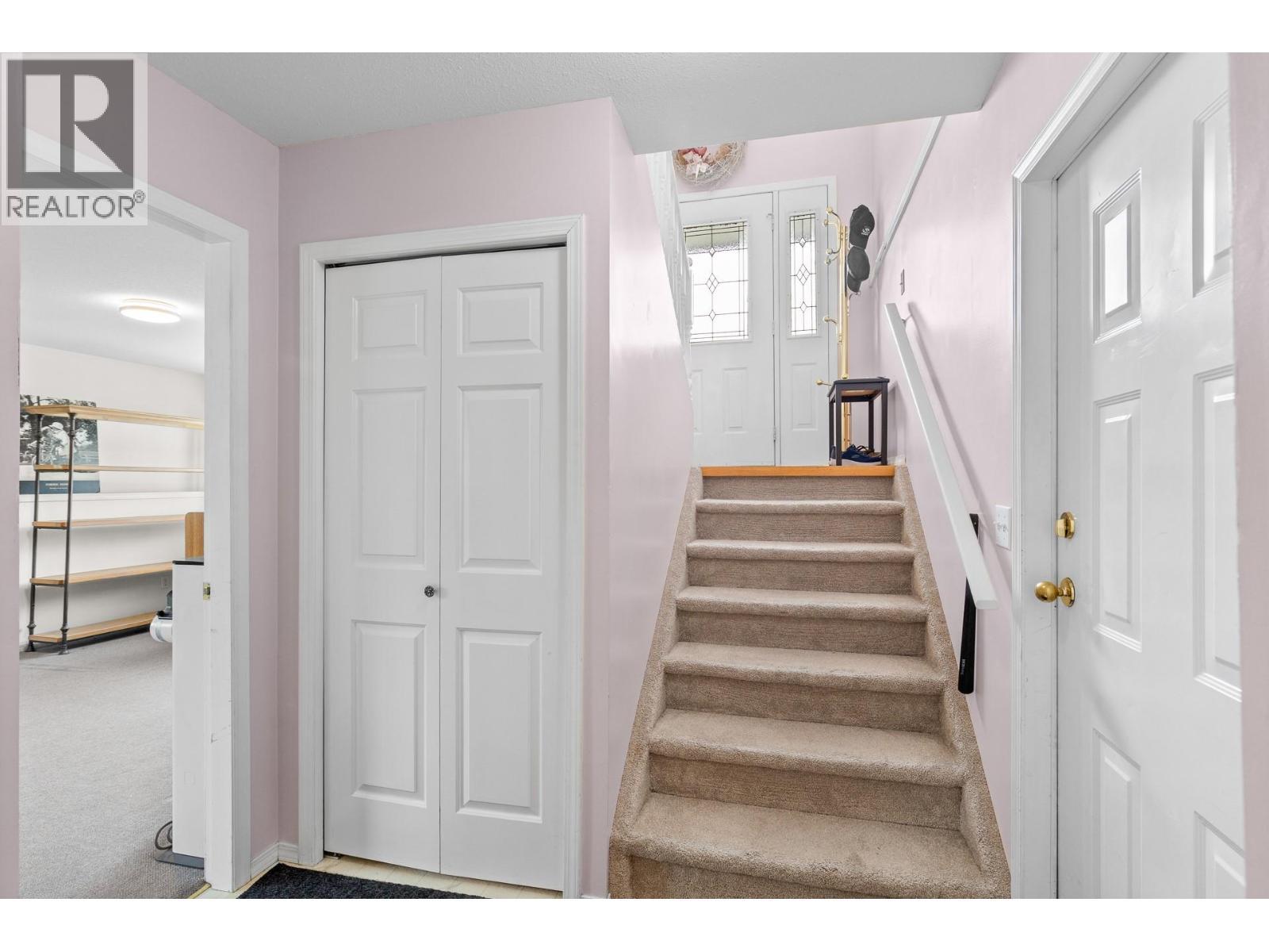 280 Cosens Court, Kelowna, BC - Indoor Photo Showing Other Room