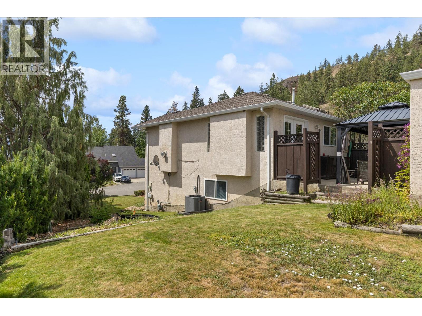 280 Cosens Court, Kelowna, BC - Outdoor