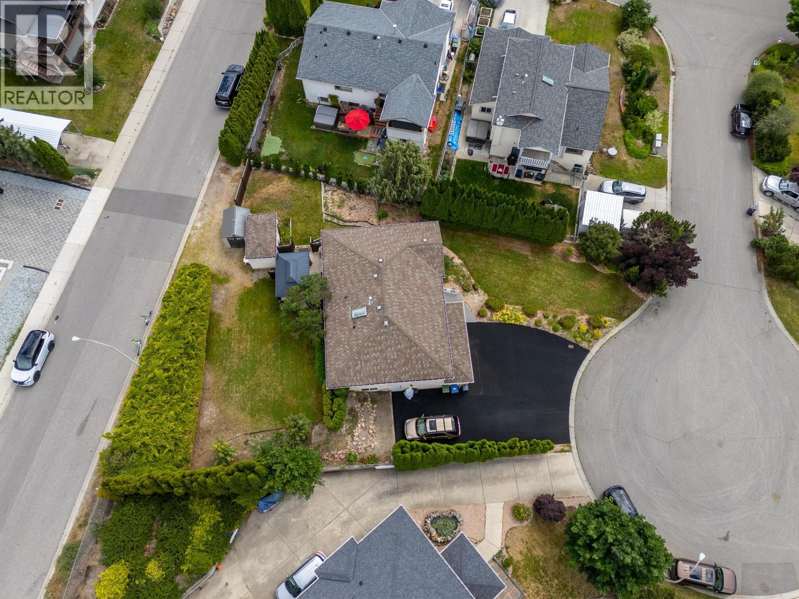 280 Cosens Court, Kelowna, BC - Outdoor With View