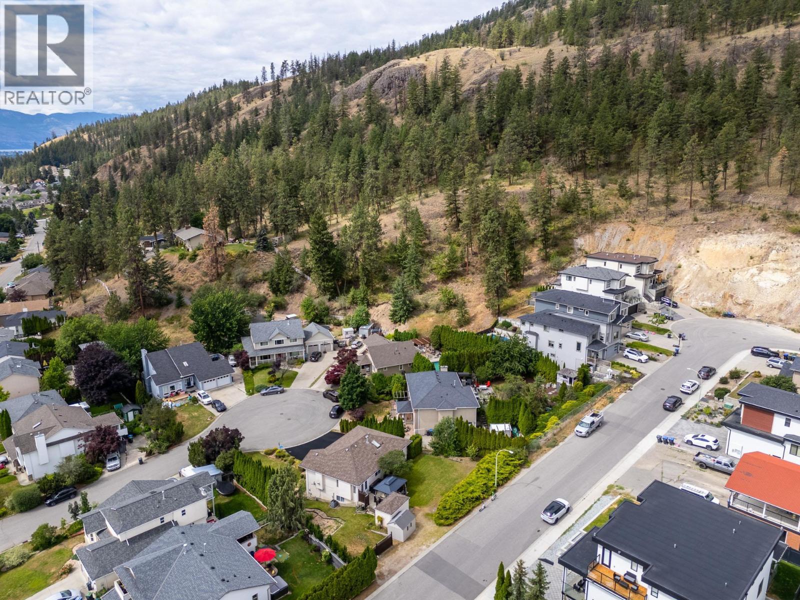 280 Cosens Court, Kelowna, BC - Outdoor With View