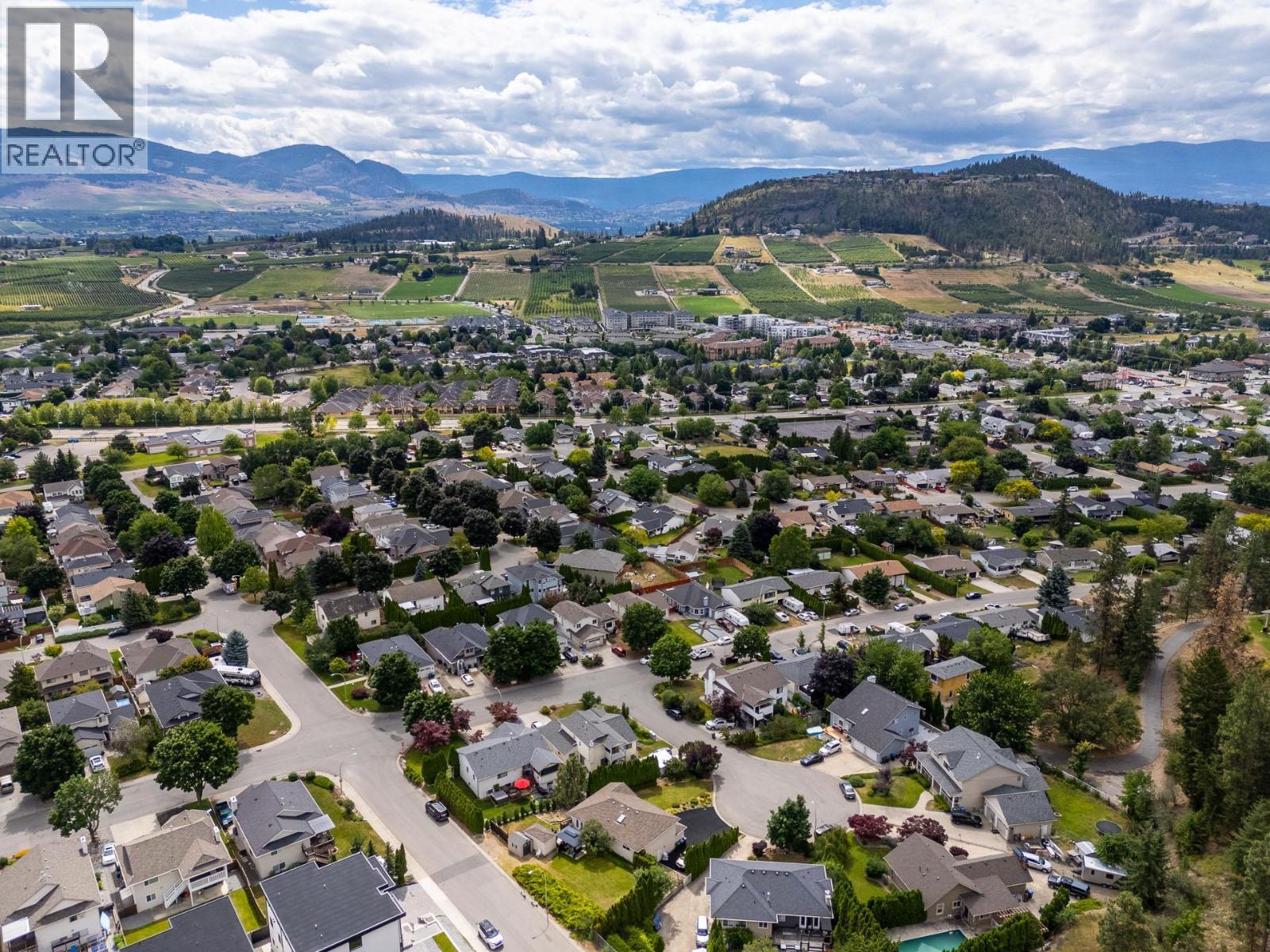 280 Cosens Court, Kelowna, BC - Outdoor With View