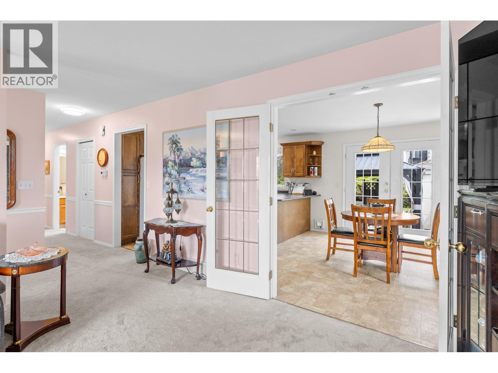 280 Cosens Court, Kelowna, BC - Indoor