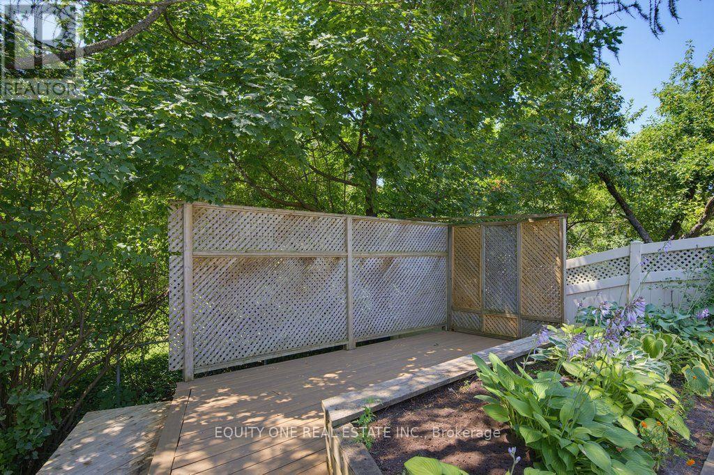 3380 Uplands Drive, Ottawa, ON - Outdoor