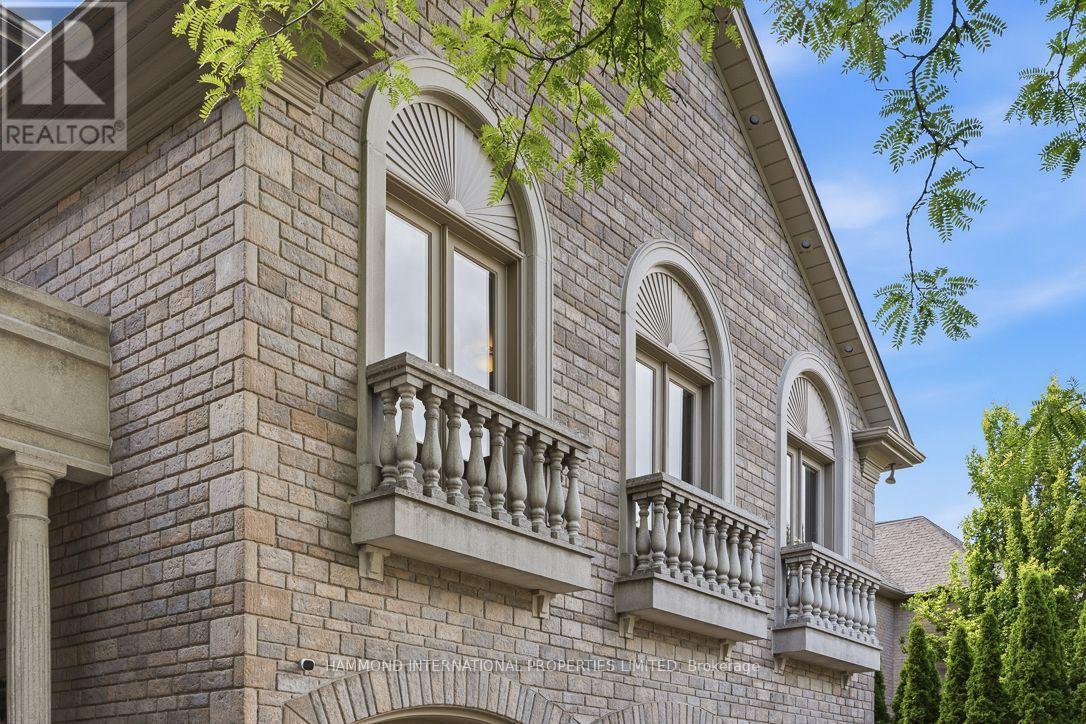 32 Arjay Crescent, Toronto, ON - Outdoor