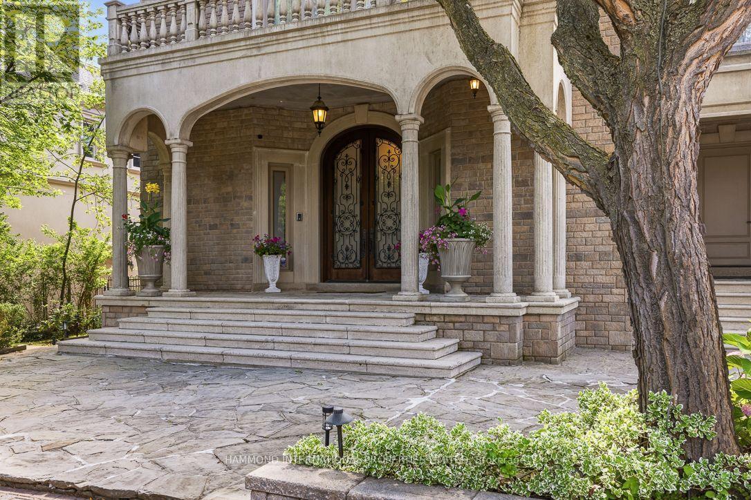 32 Arjay Crescent, Toronto, ON - Outdoor