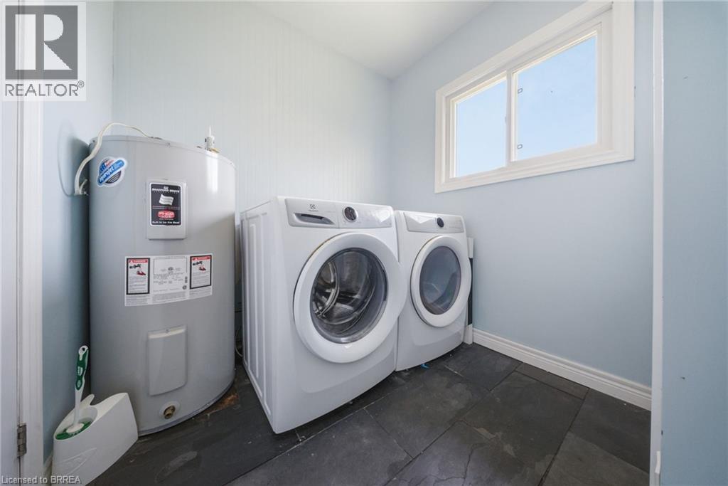 382 Cedar Drive, Turkey Point, ON - Indoor Photo Showing Laundry Room
