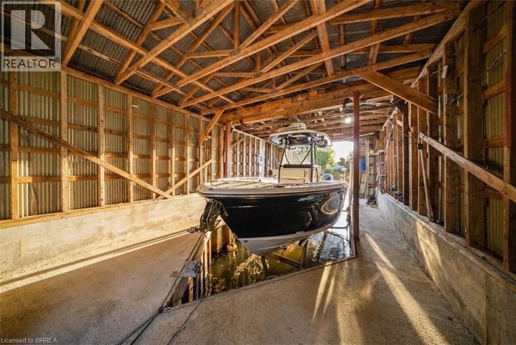 Boat house - 382 Cedar Drive, Turkey Point, ON - Indoor