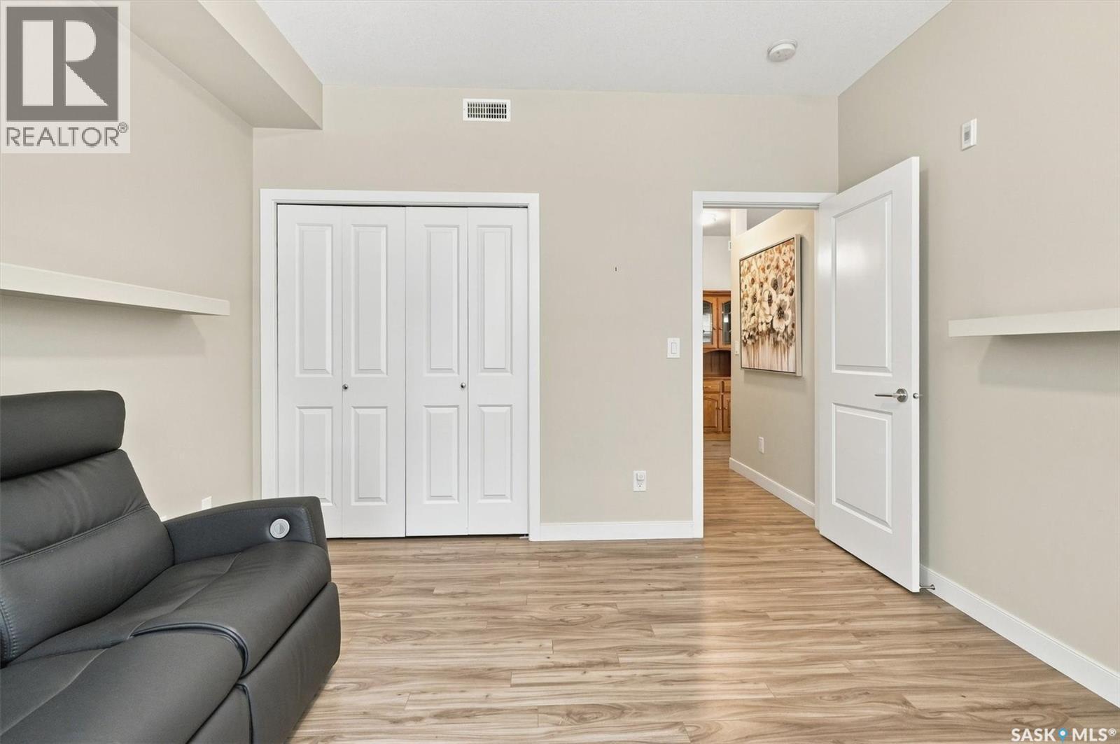 116 1025 Moss Avenue, Saskatoon, SK - Indoor
