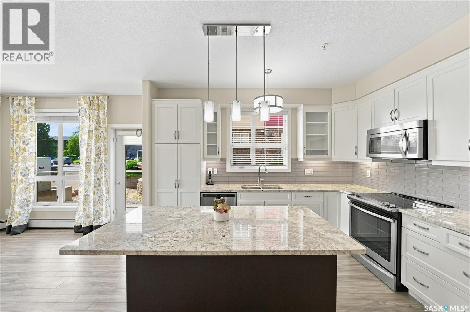 116 1025 Moss Avenue, Saskatoon, SK - Indoor Photo Showing Kitchen With Upgraded Kitchen