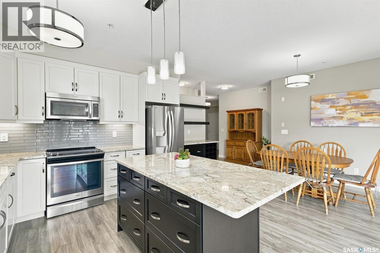 116 1025 Moss Avenue, Saskatoon, SK - Indoor Photo Showing Kitchen With Stainless Steel Kitchen With Upgraded Kitchen