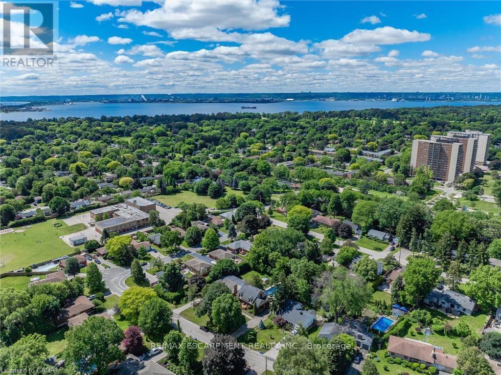 938 Cloverleaf Drive, Burlington, ON - Outdoor With View