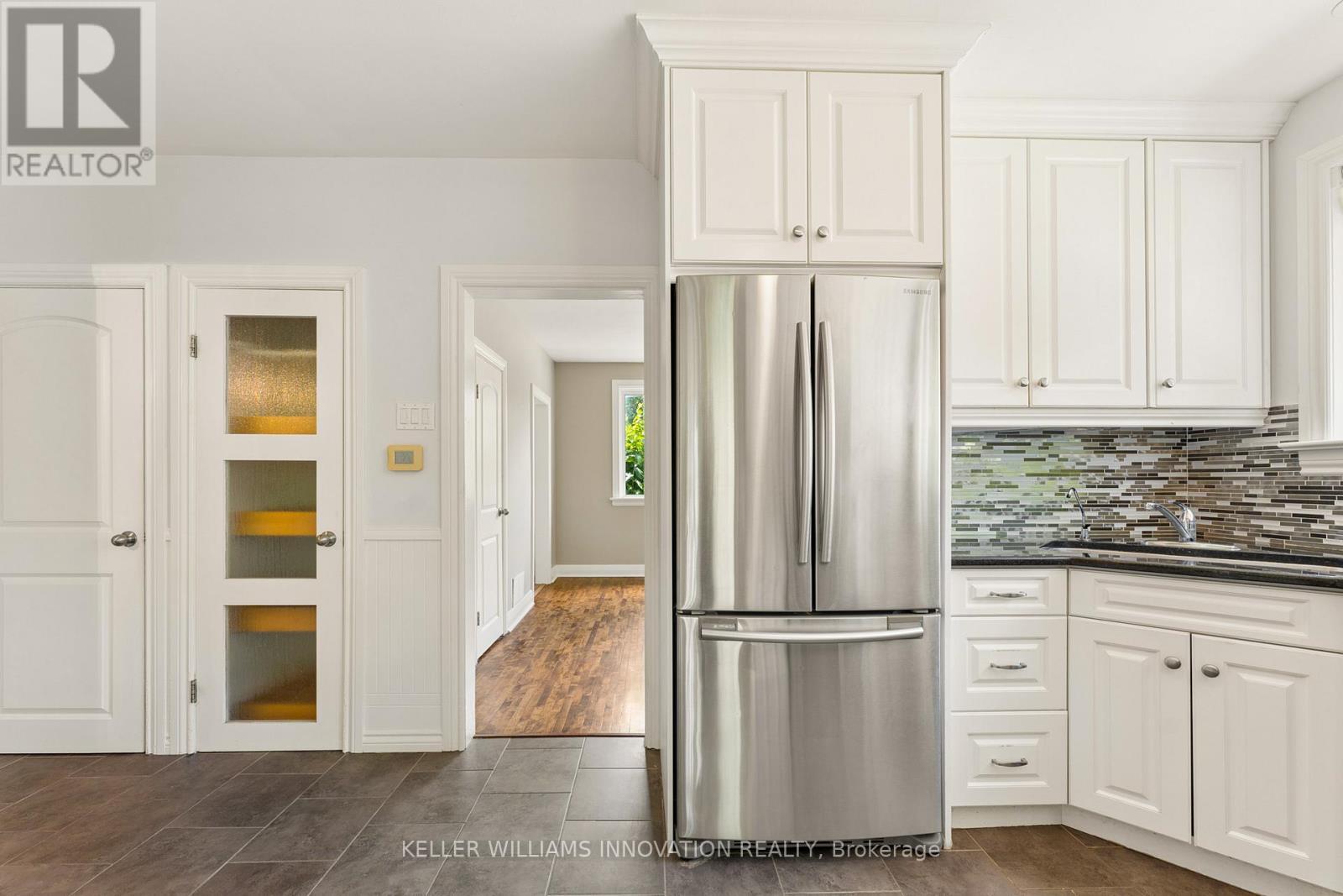 580 Weber Street E, Kitchener, ON - Indoor Photo Showing Kitchen