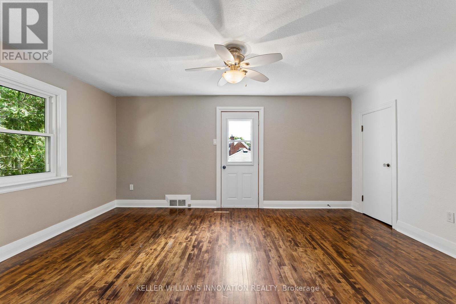 580 Weber Street E, Kitchener, ON - Indoor Photo Showing Other Room