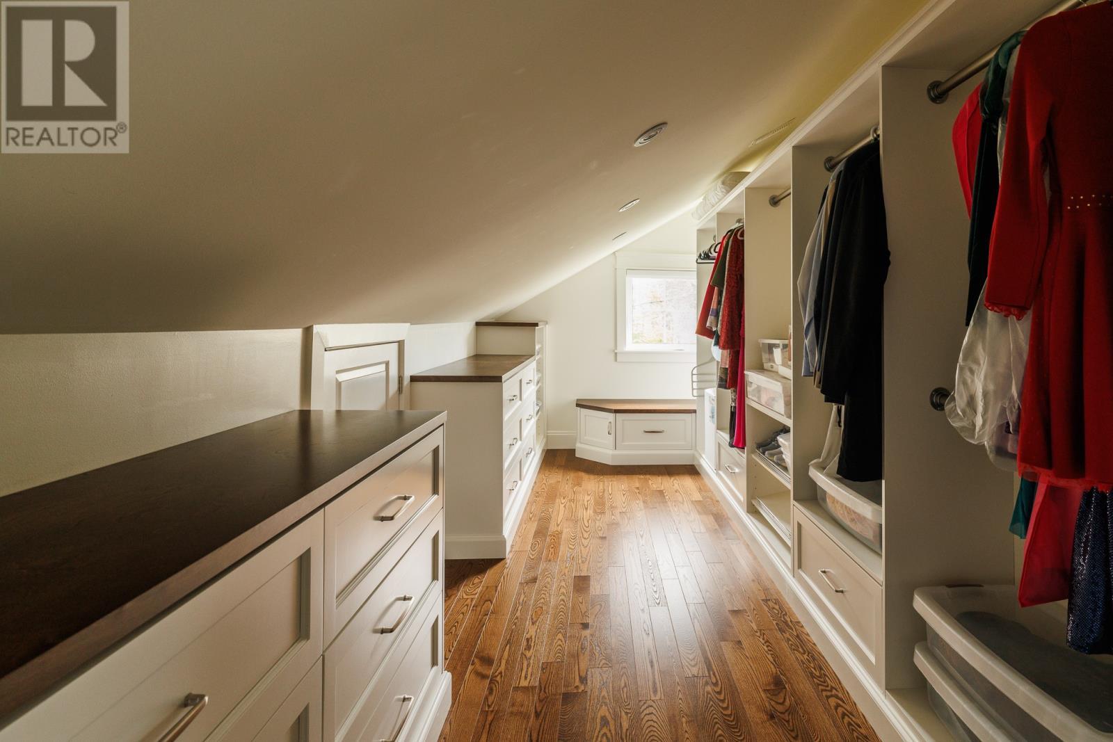 6 Stoneley Place, St. John'S, NL - Indoor