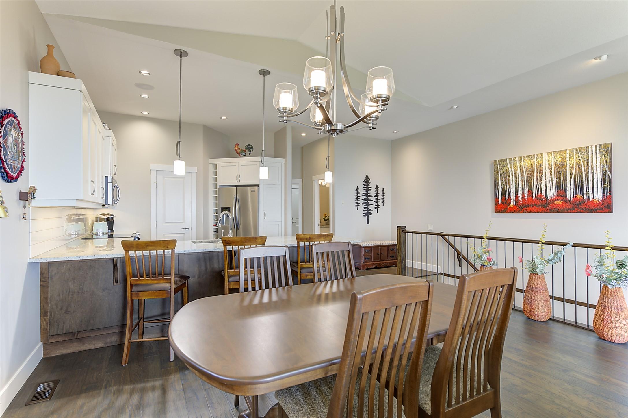 2-1836 Tower Ranch Boulevard, Kelowna, BC - Indoor Photo Showing Dining Room