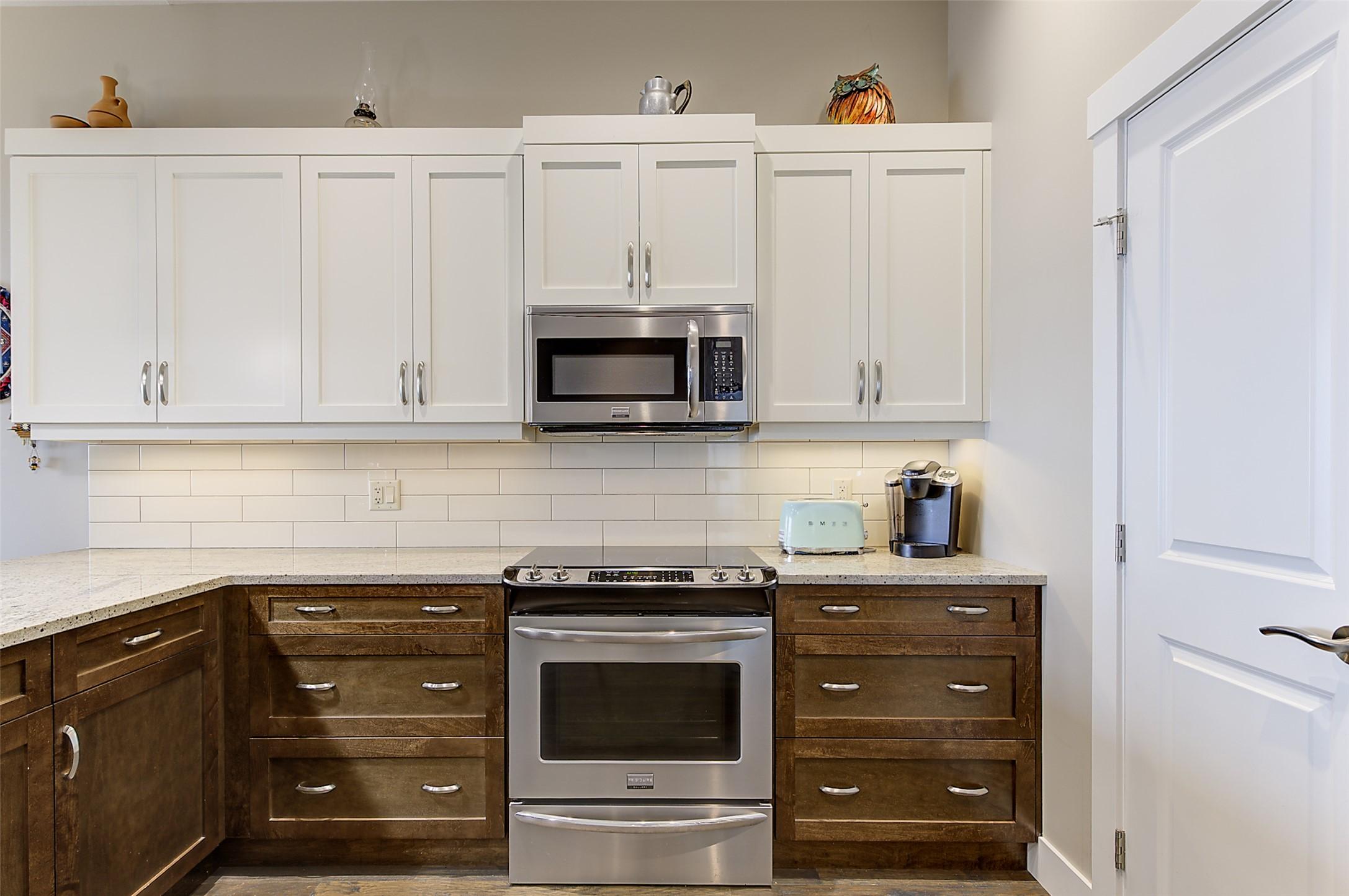 2-1836 Tower Ranch Boulevard, Kelowna, BC - Indoor Photo Showing Kitchen