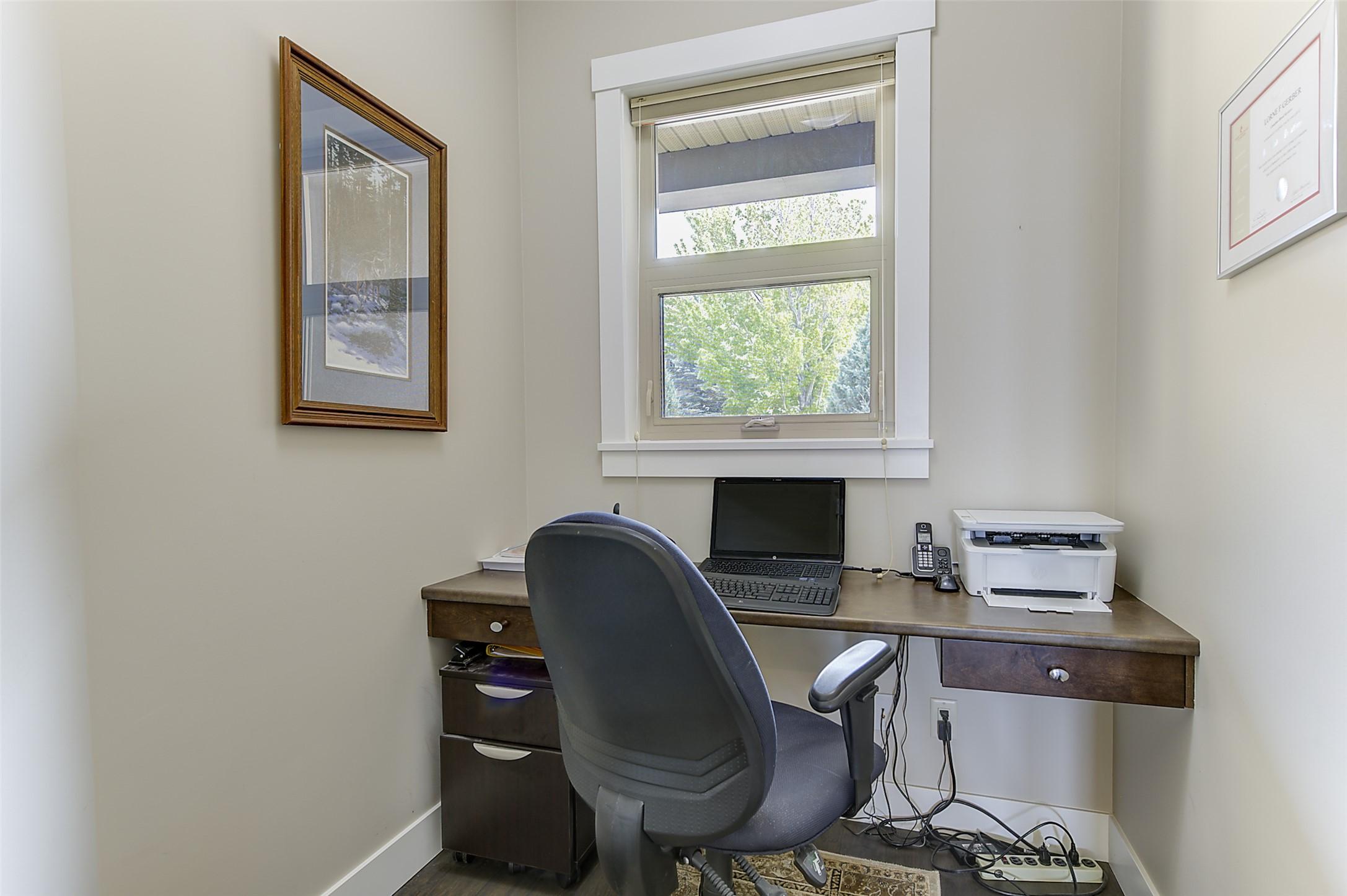 2-1836 Tower Ranch Boulevard, Kelowna, BC - Indoor Photo Showing Office