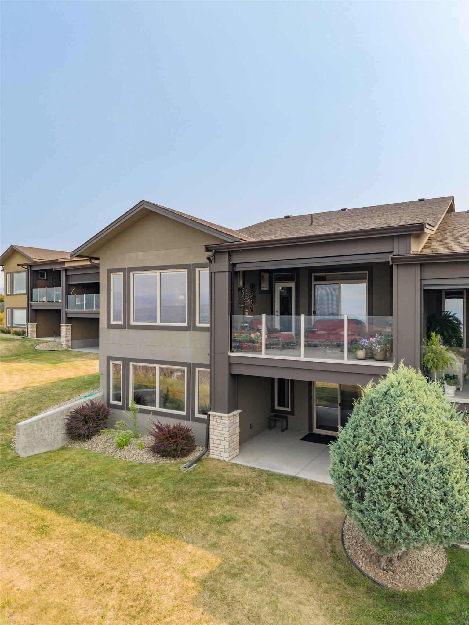 2-1836 Tower Ranch Boulevard, Kelowna, BC - Outdoor