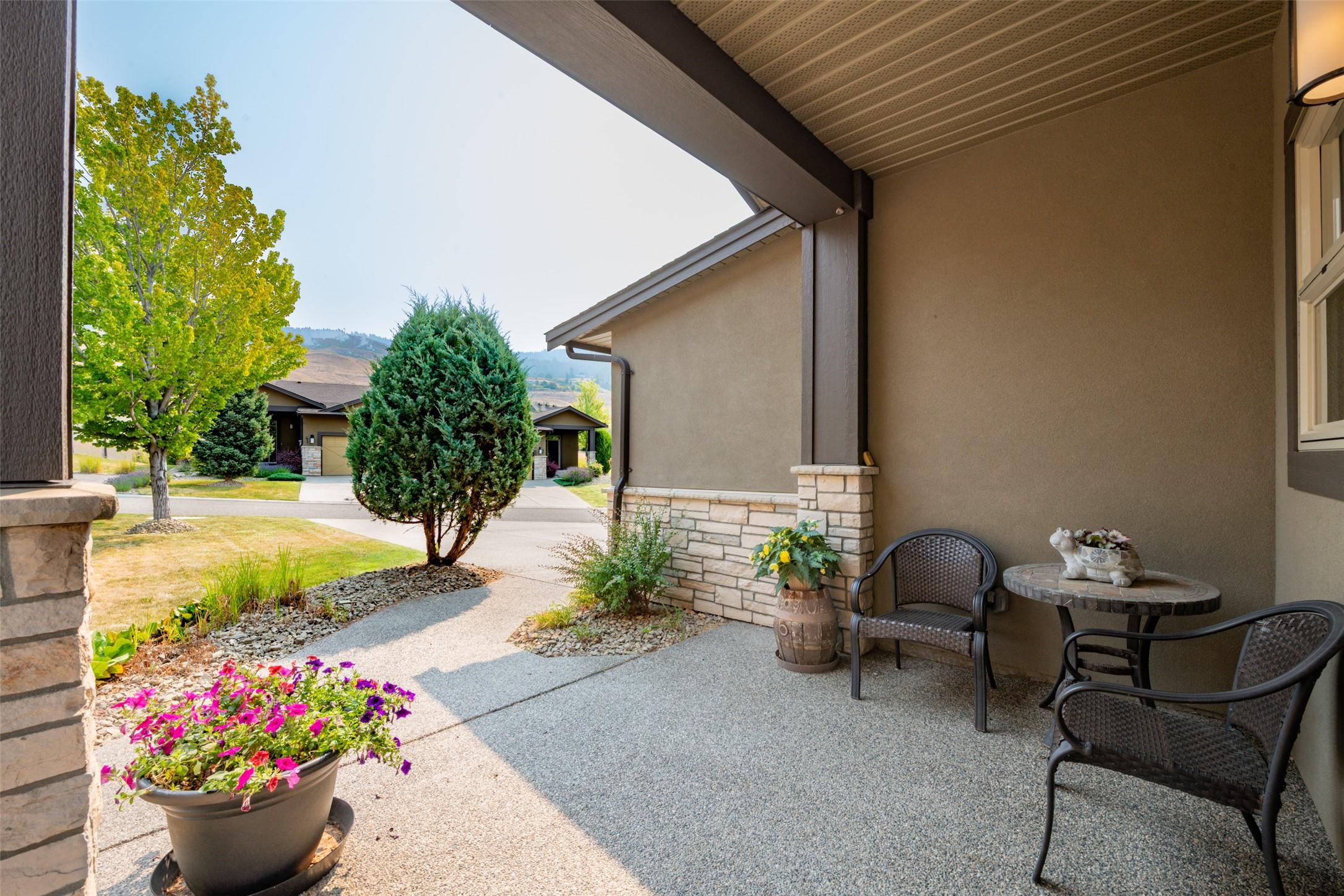 2-1836 Tower Ranch Boulevard, Kelowna, BC - Outdoor With Exterior
