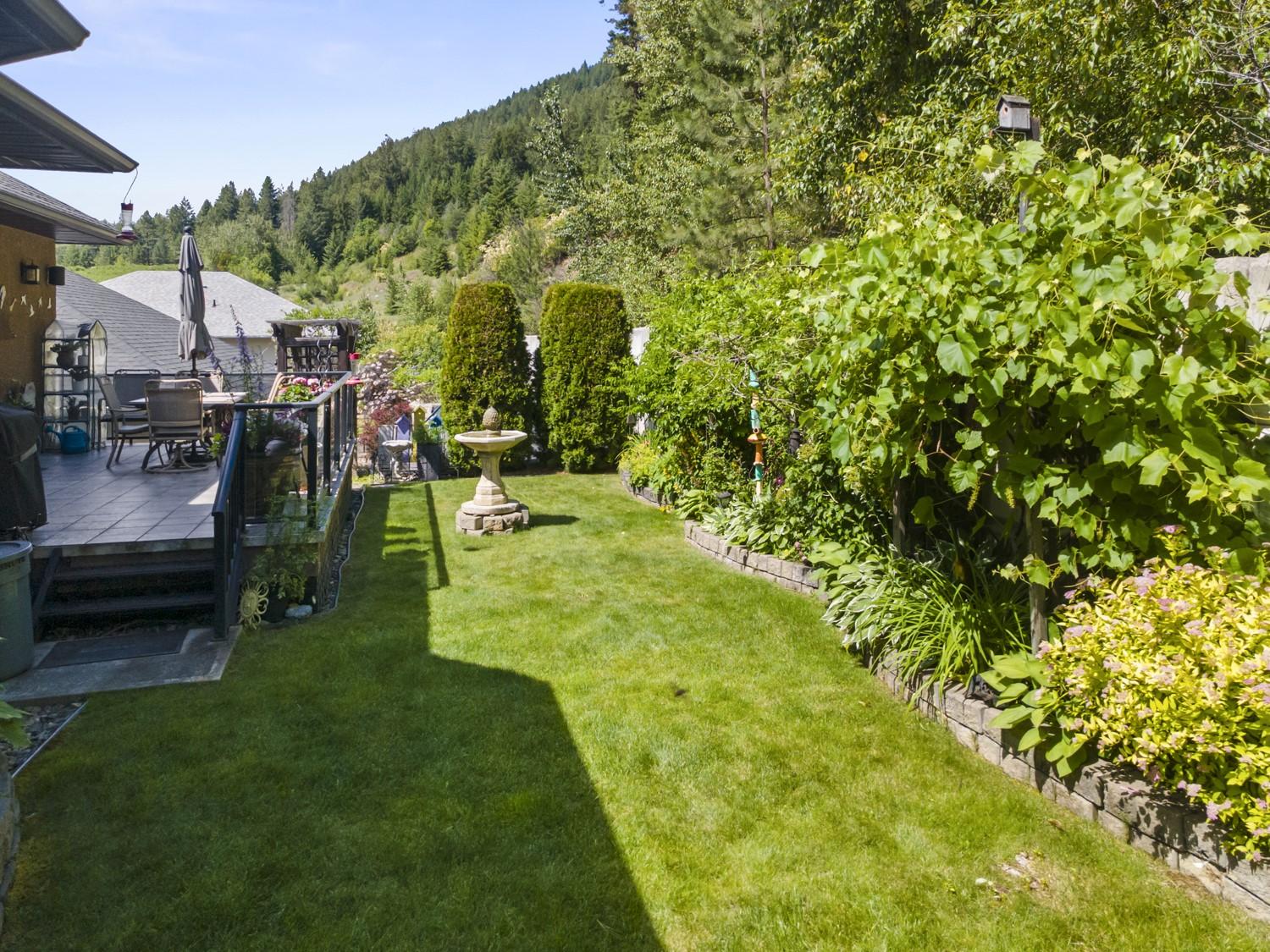 18-420 20Th Avenue, Creston, BC - Outdoor With Deck Patio Veranda