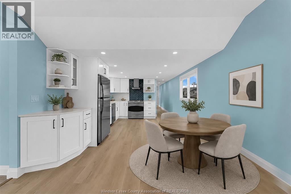 77 Julie Lane, Lakeshore, ON - Indoor Photo Showing Dining Room
