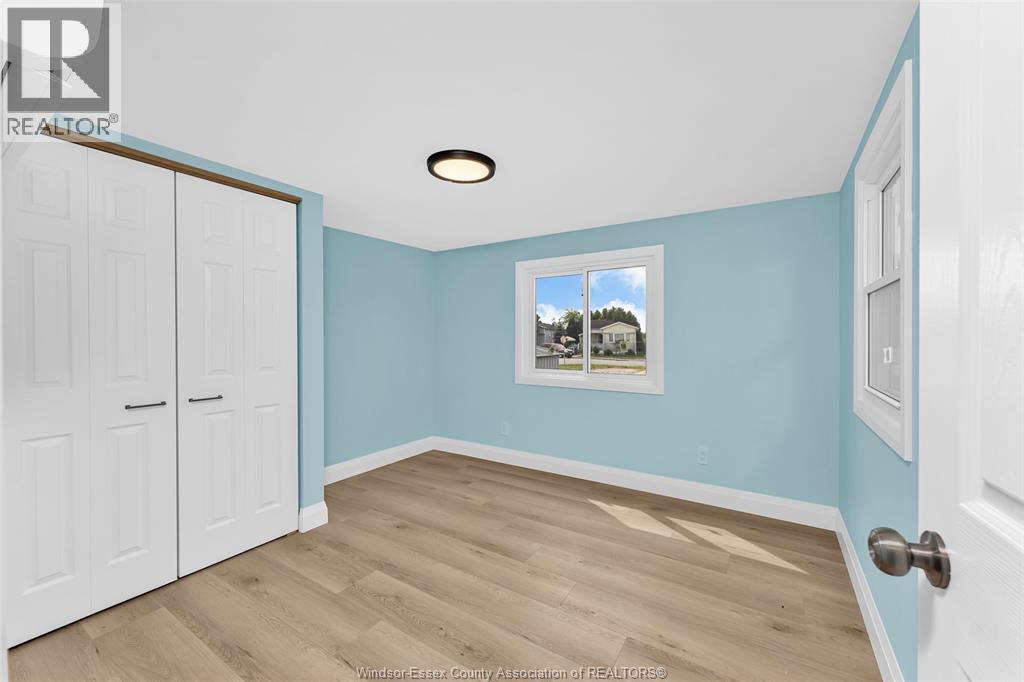 77 Julie Lane, Lakeshore, ON - Indoor Photo Showing Other Room