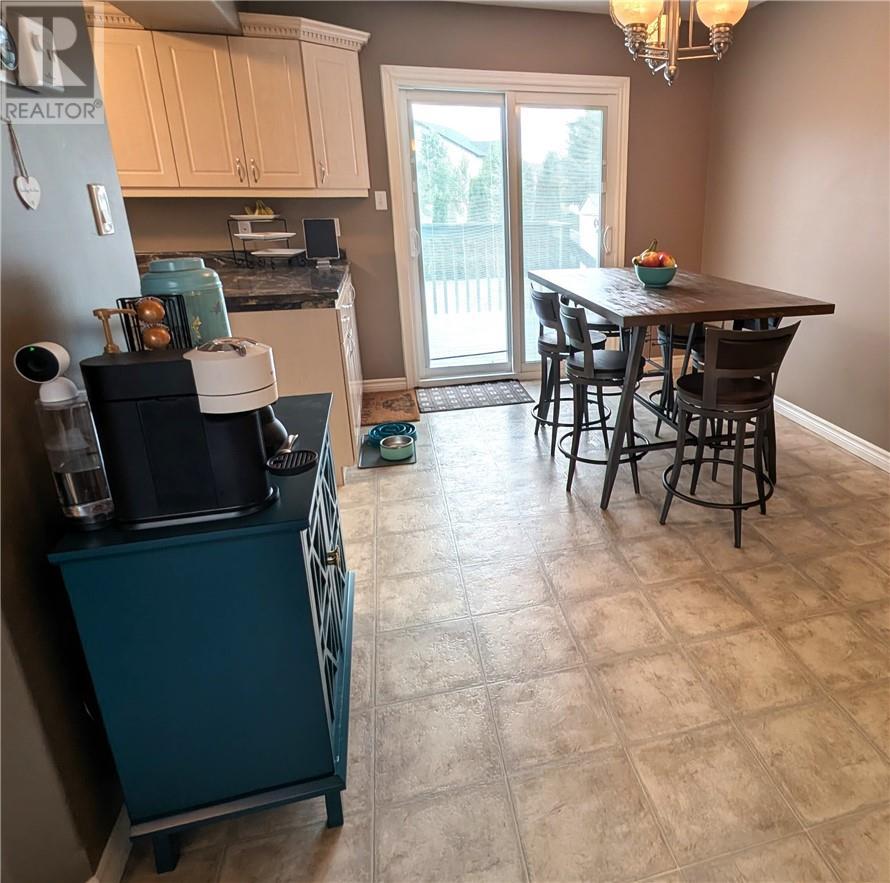 2472 Bancroft Drive, Sudbury, ON - Indoor Photo Showing Dining Room