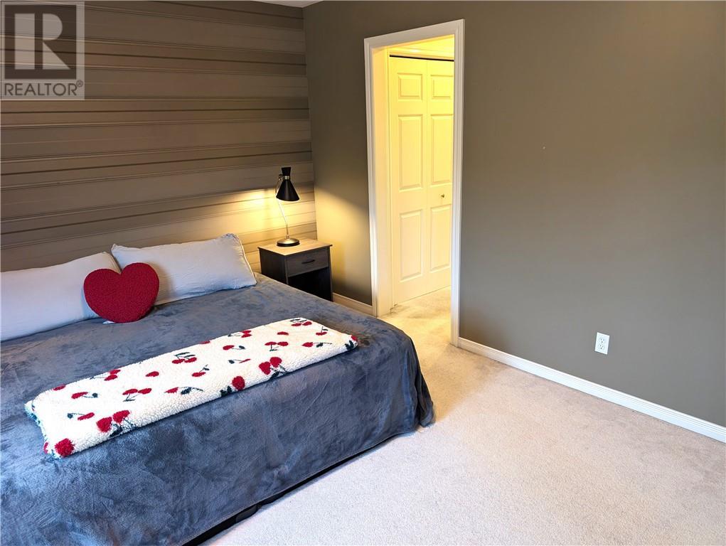 2472 Bancroft Drive, Sudbury, ON - Indoor Photo Showing Bedroom