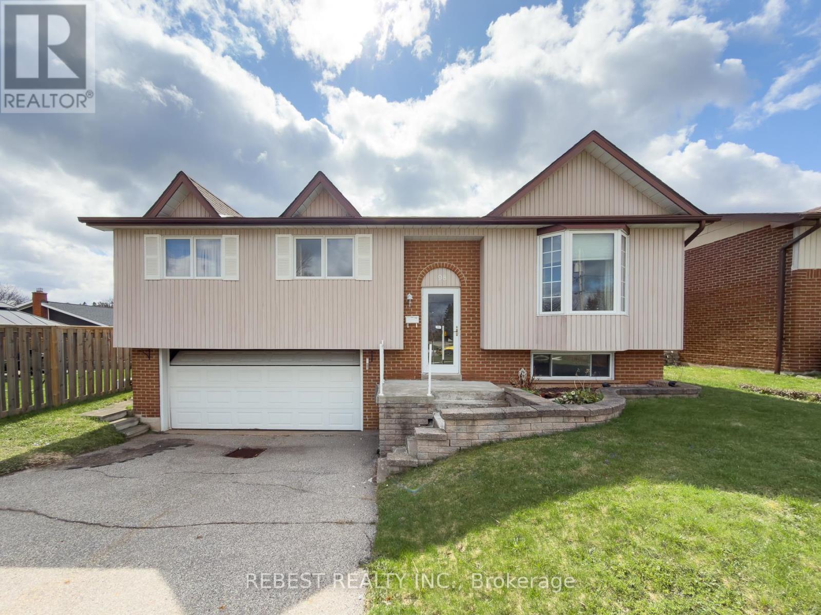 98 Cobblehill Road, Halton Hills, ON - Outdoor