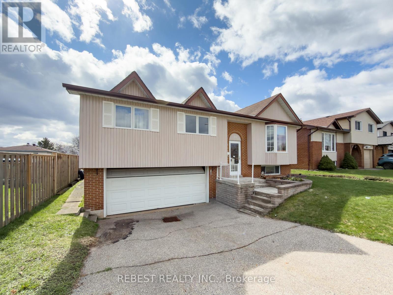 98 Cobblehill Road, Halton Hills, ON - Outdoor
