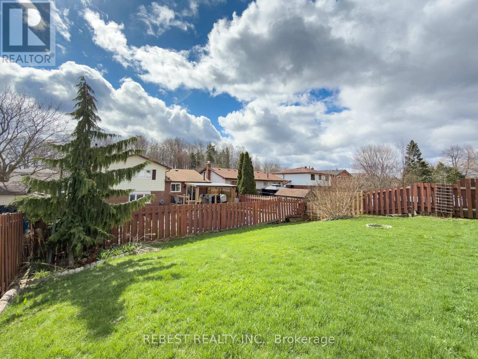 98 Cobblehill Road, Halton Hills, ON - Outdoor