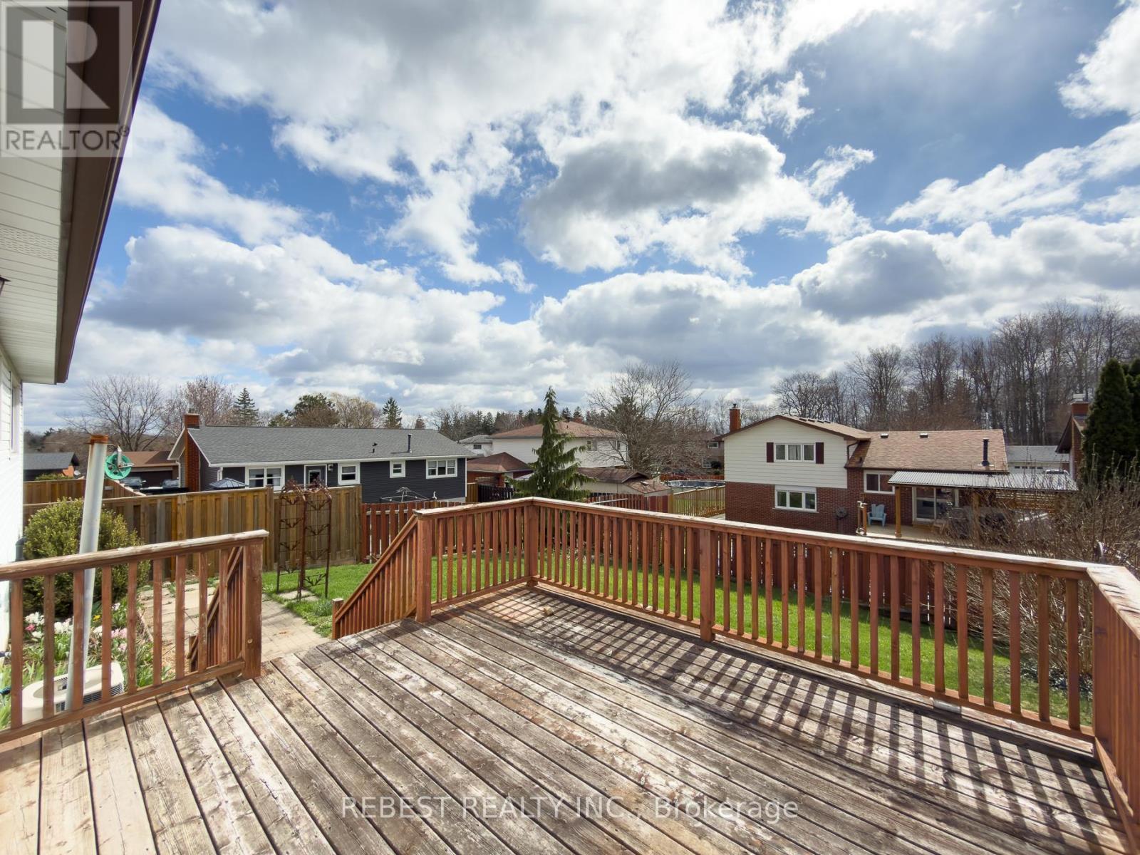 98 Cobblehill Road, Halton Hills, ON - Outdoor With Deck Patio Veranda