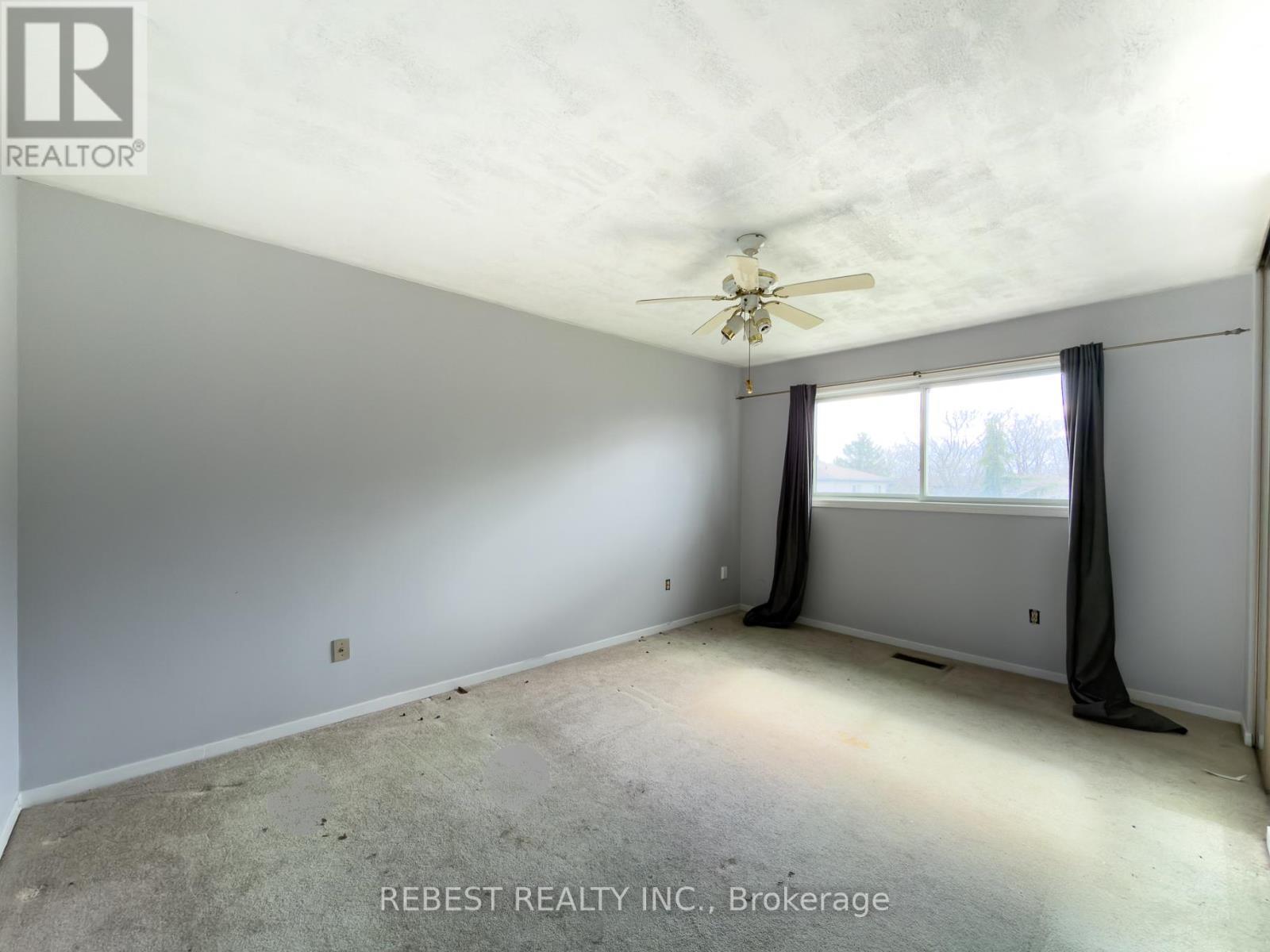 98 Cobblehill Road, Halton Hills, ON - Indoor Photo Showing Other Room
