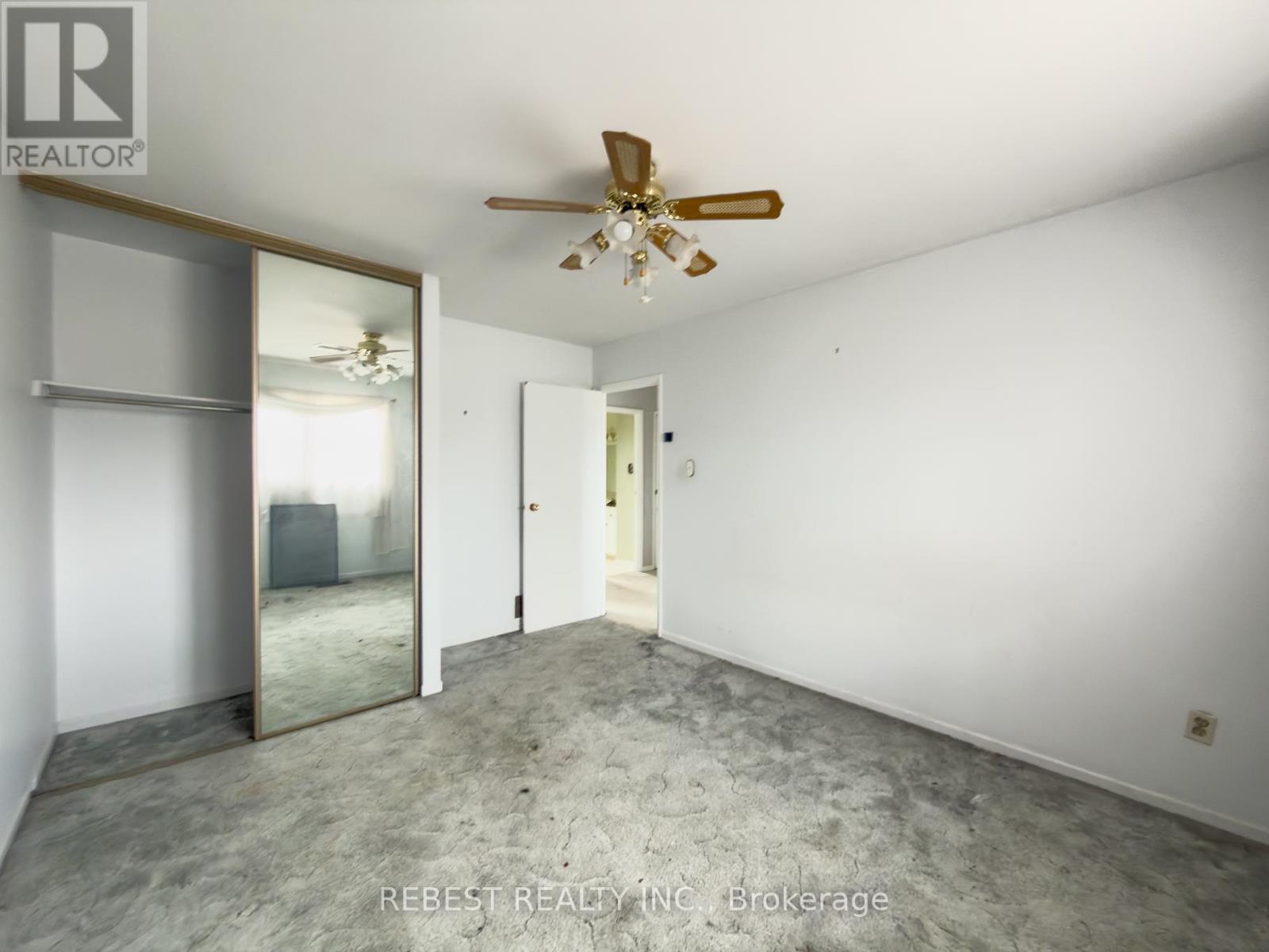 98 Cobblehill Road, Halton Hills, ON - Indoor Photo Showing Other Room