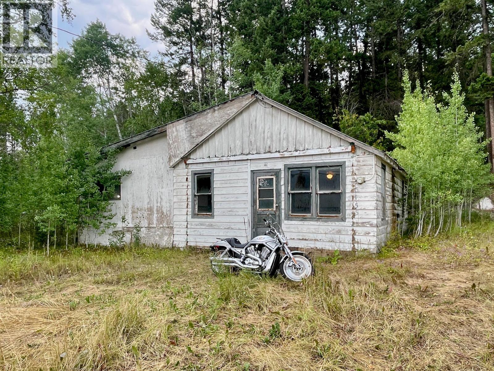 3455 Parson Frontage Road, Golden, BC - Outdoor